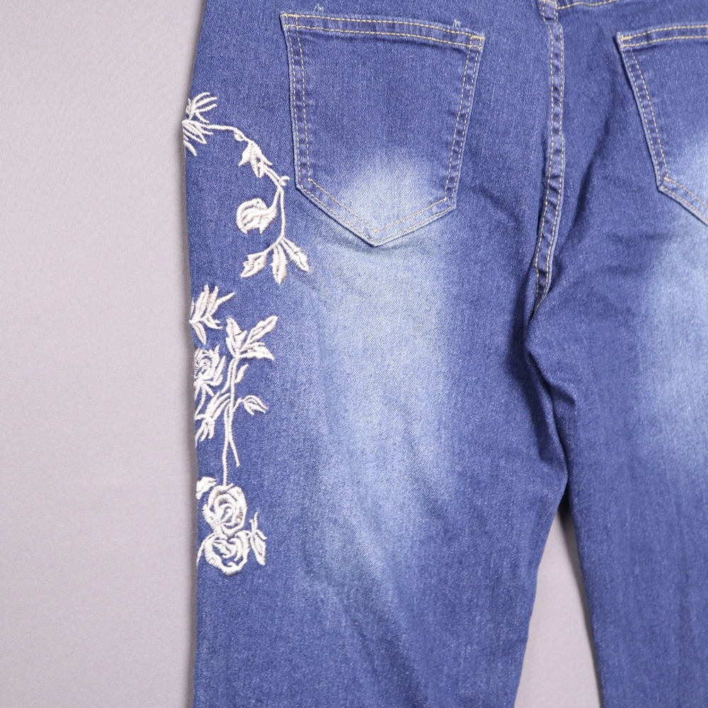 Floral Embroidered Bell Bottom Flare Jeans Medium Wash Blue Rose Denim L - Picture 7 of 8